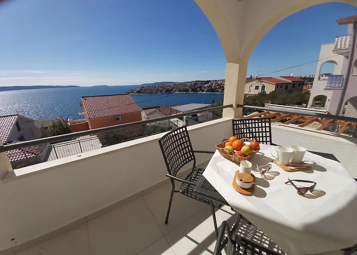 Appartement Heated Swimming Pool, Stunning Sea View Terrace A6 Trogir