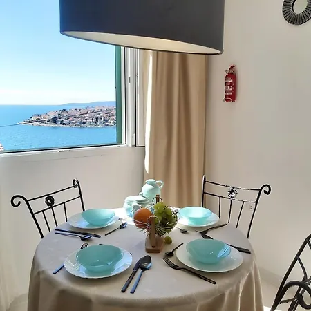 Heated Swimming Pool, Stunning Sea View Terrace A6 *